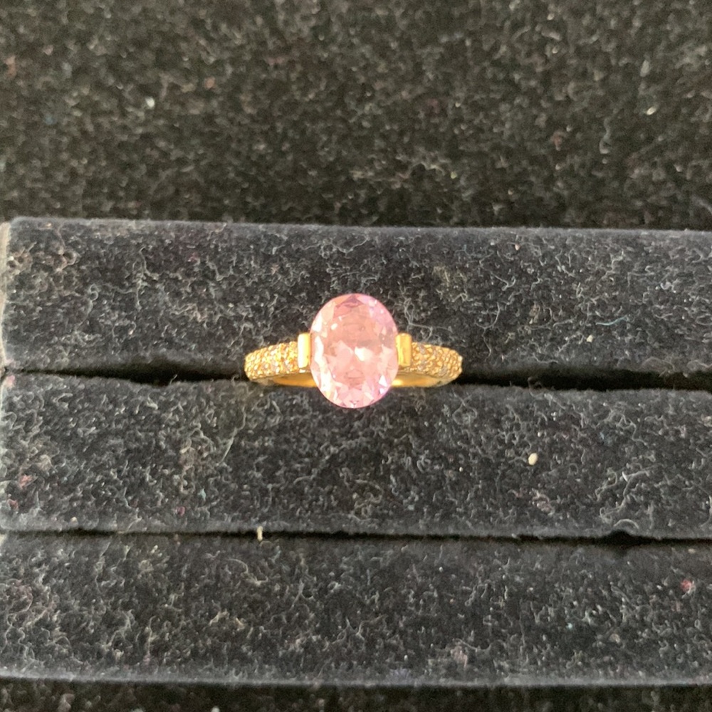 Oval pink with cz sides